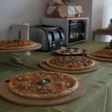 Baker Street Гостьовий будинок Бергамо